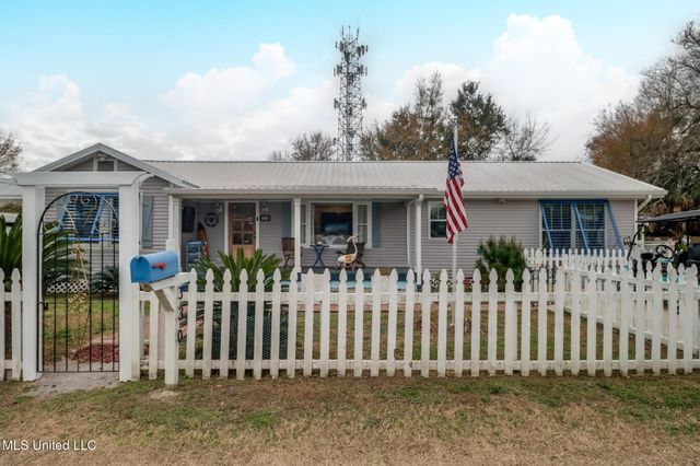 330 Easterbrook Street, Bay Saint Louis, MS 39520