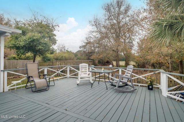 330 Easterbrook Street, Bay Saint Louis, MS 39520