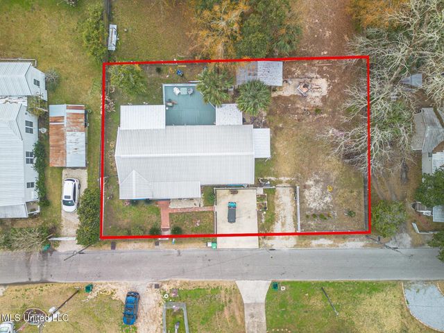 330 Easterbrook Street, Bay Saint Louis, MS 39520