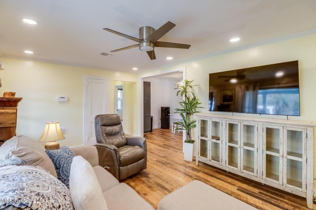 330 Easterbrook Street, Bay Saint Louis, MS 39520