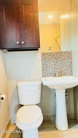 71 Rockefeller Dr Apt A, Ormond Beach, FL 32176