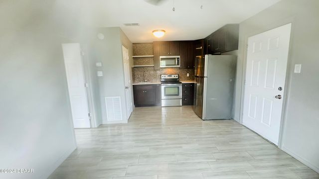 71 Rockefeller Dr Apt A, Ormond Beach, FL 32176