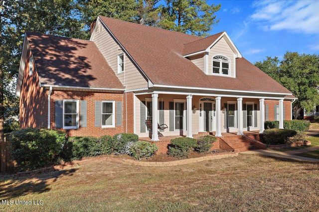 300 Monterey Drive, Clinton, MS 39056