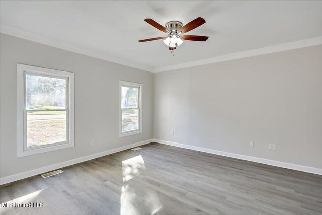 300 Monterey Drive, Clinton, MS 39056