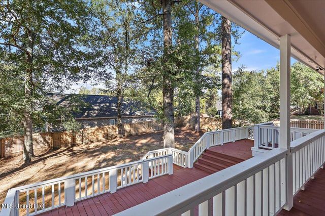 300 Monterey Drive, Clinton, MS 39056