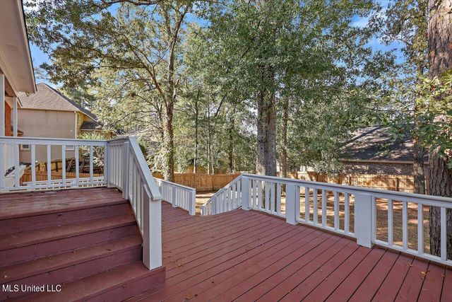 300 Monterey Drive, Clinton, MS 39056