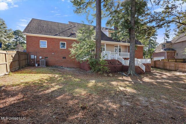 300 Monterey Drive, Clinton, MS 39056