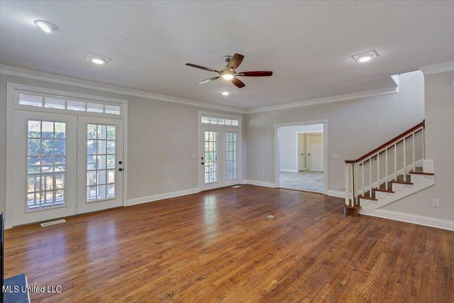 300 Monterey Drive, Clinton, MS 39056