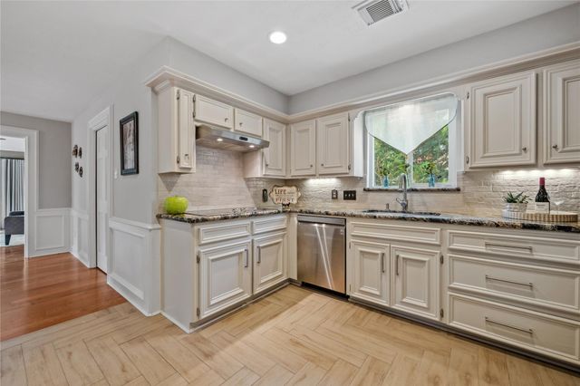 2503 Trail River Drive, Kingwood, TX 77345