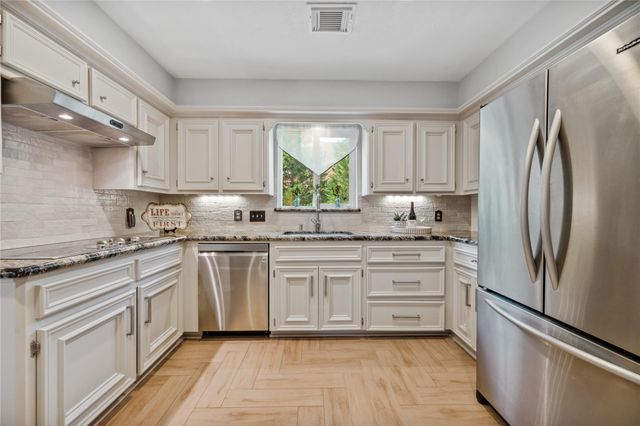 2503 Trail River Drive, Kingwood, TX 77345