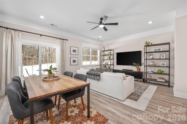 1027 Masefield Avenue, Matthews, NC 28105