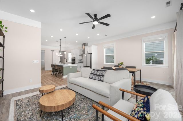 1027 Masefield Avenue, Matthews, NC 28105