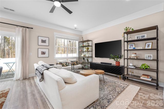 1027 Masefield Avenue, Matthews, NC 28105