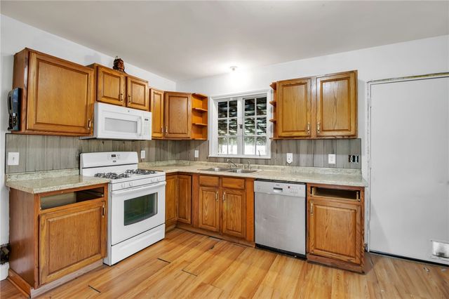 3520 Stony Point Road, Grand Island, NY 14072