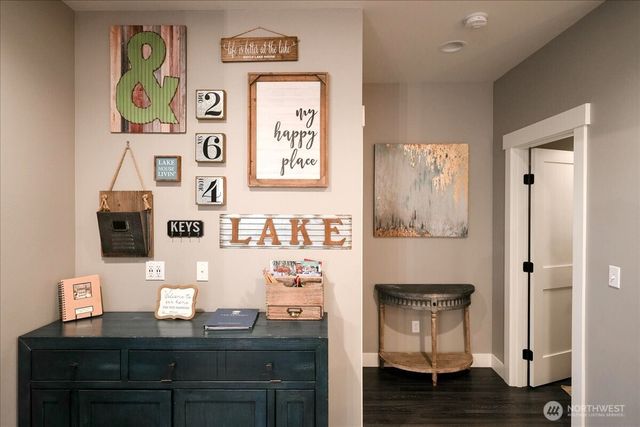 264 Porcupine Lane, Chelan, WA 98816