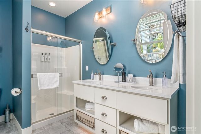 264 Porcupine Lane, Chelan, WA 98816