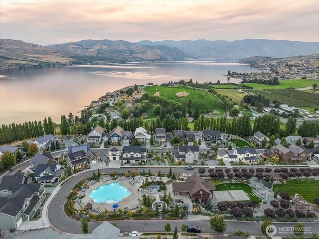 264 Porcupine Lane, Chelan, WA 98816