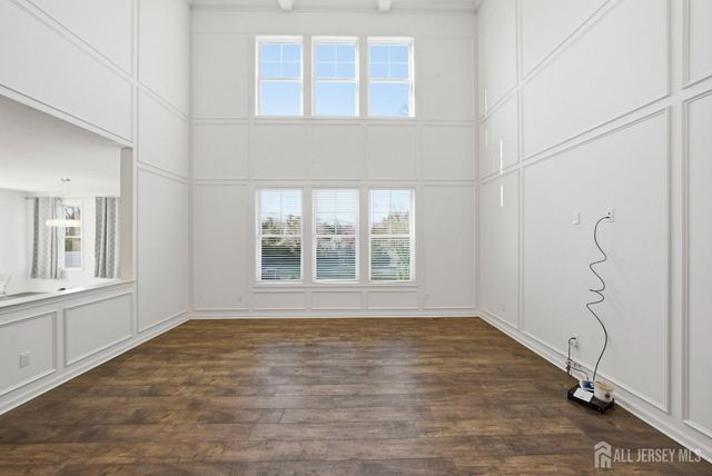 3 Cairnes Lane, East Brunswick, NJ 08816