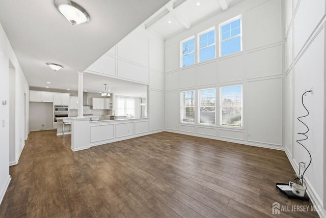 3 Cairnes Lane, East Brunswick, NJ 08816