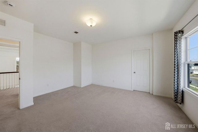 3 Cairnes Lane, East Brunswick, NJ 08816