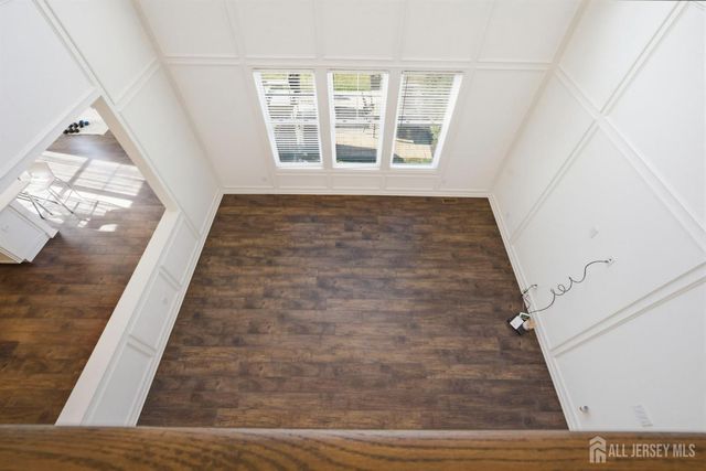 3 Cairnes Lane, East Brunswick, NJ 08816