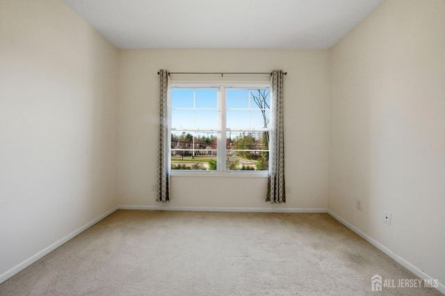 3 Cairnes Lane, East Brunswick, NJ 08816