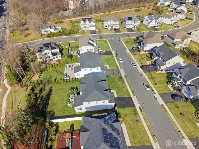 3 Cairnes Lane, East Brunswick, NJ 08816