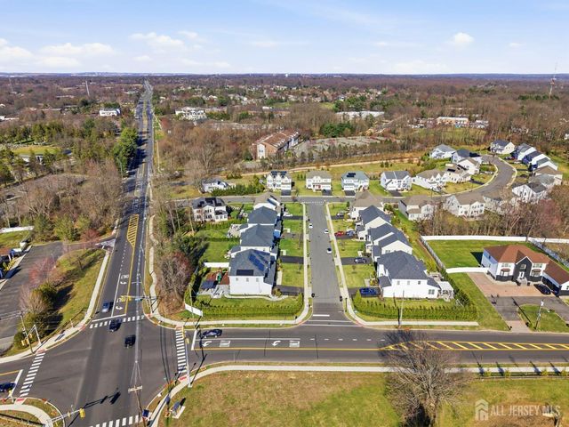 3 Cairnes Lane, East Brunswick, NJ 08816