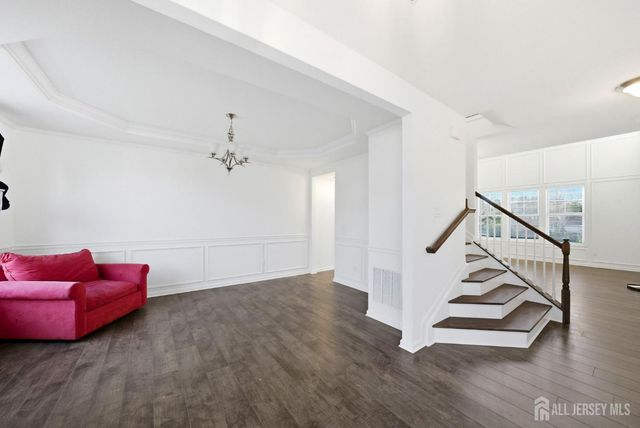 3 Cairnes Lane, East Brunswick, NJ 08816