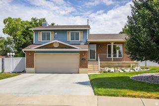 1446 W 1750 N, Clinton, UT 84015