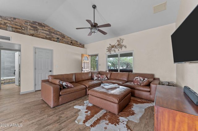 2414 S 220TH Lane, Buckeye, AZ 85326