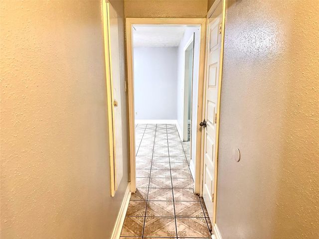 7754 Bunker Wood Lane, Houston, TX 77086