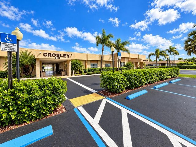2920 CROSLEY Drive E E, West Palm Beach, FL 33415