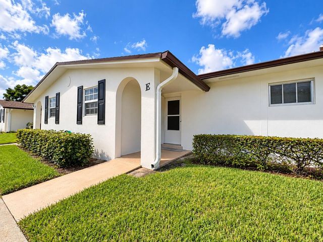 2920 CROSLEY Drive E E, West Palm Beach, FL 33415