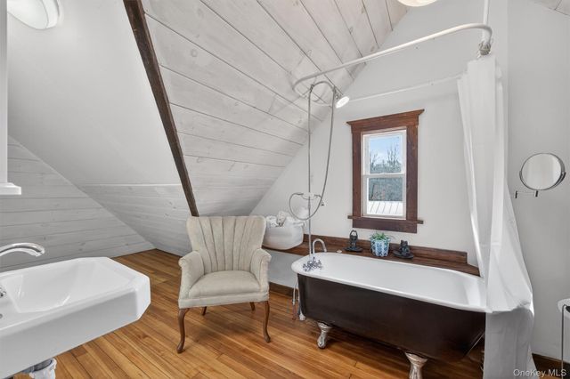 48 Kirks Road, Narrowsburg, NY 12764