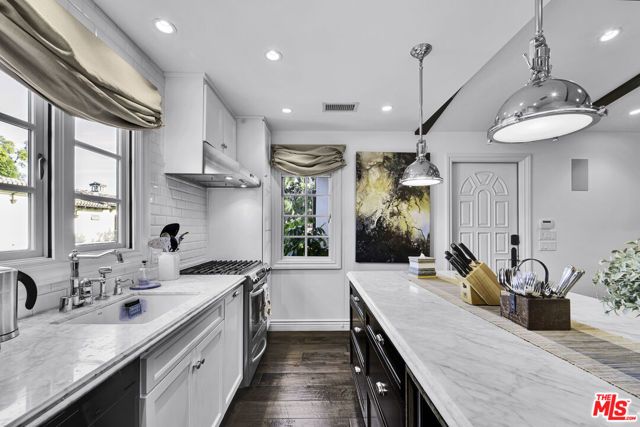 1203 Park Way, Beverly Hills, CA 90210