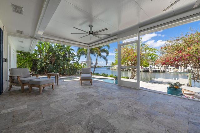 3932 VERSAILLES DRIVE, Tampa, FL 33634