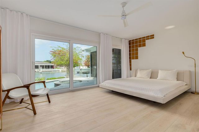 3932 VERSAILLES DRIVE, Tampa, FL 33634