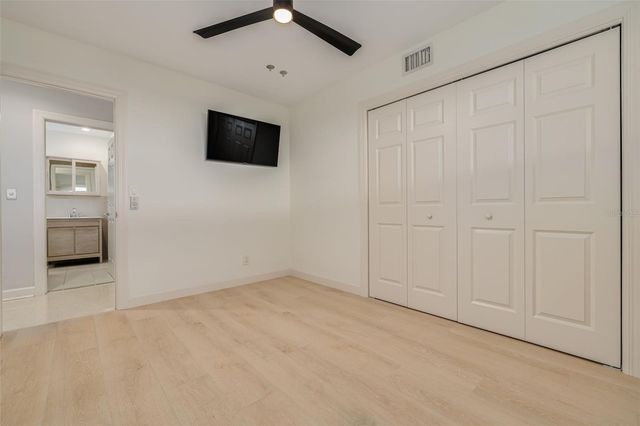 3932 VERSAILLES DRIVE, Tampa, FL 33634