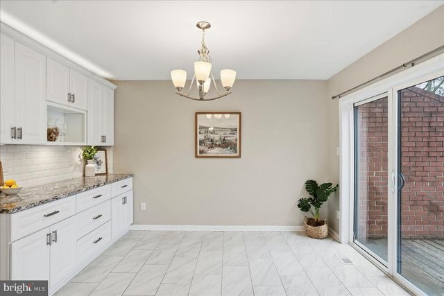 11 LACOSTA, Towson, MD 21204