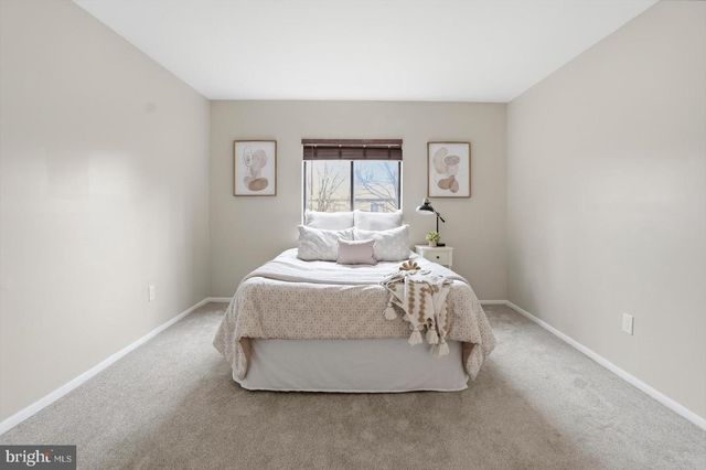 11 LACOSTA, Towson, MD 21204