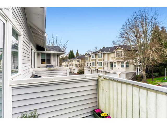 14655 Sw BEARD Rd 202, Beaverton, OR 97007