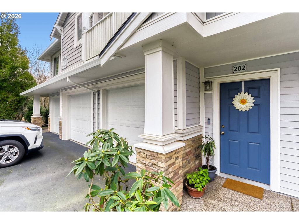 14655 Sw BEARD Rd 202, Beaverton, OR 97007