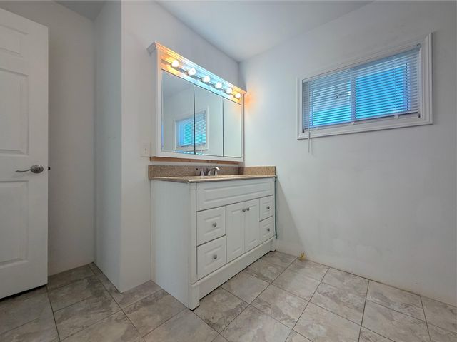 301 N Elm Street 301 N Elm Street, Bellefontaine, OH 43311