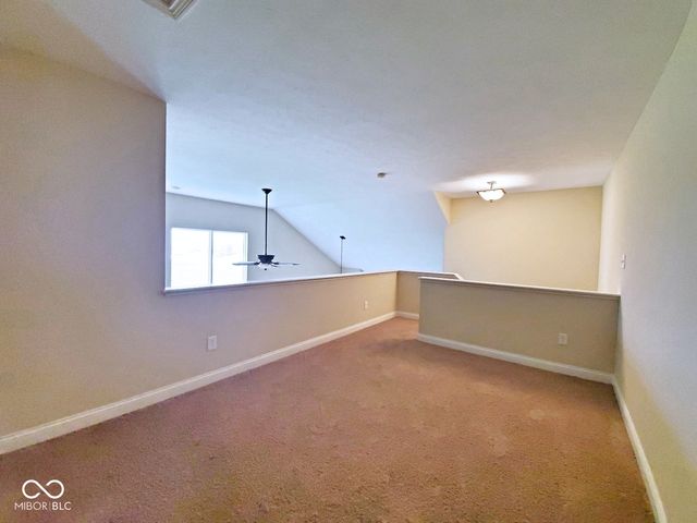 11504 Grassy Court UNIT 100, Fishers, IN 46037