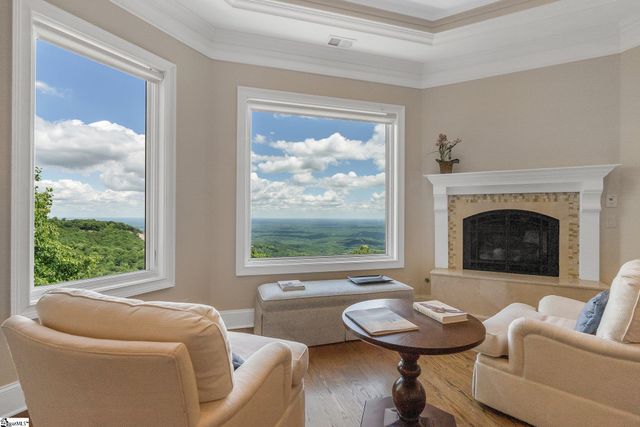39 The Cliffs Parkway, Landrum, SC 29356