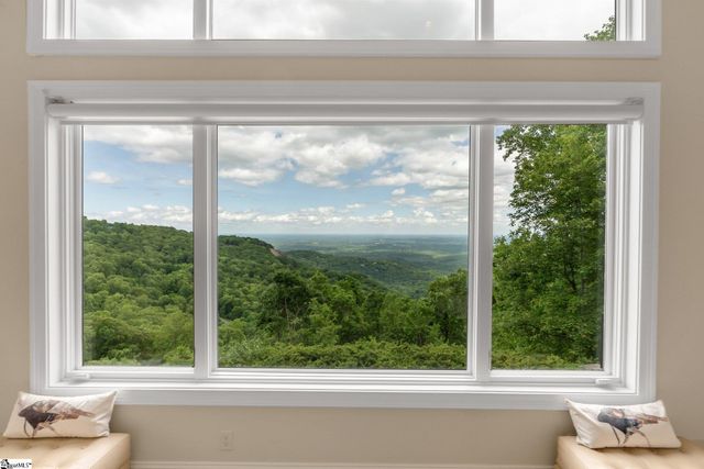 39 The Cliffs Parkway, Landrum, SC 29356