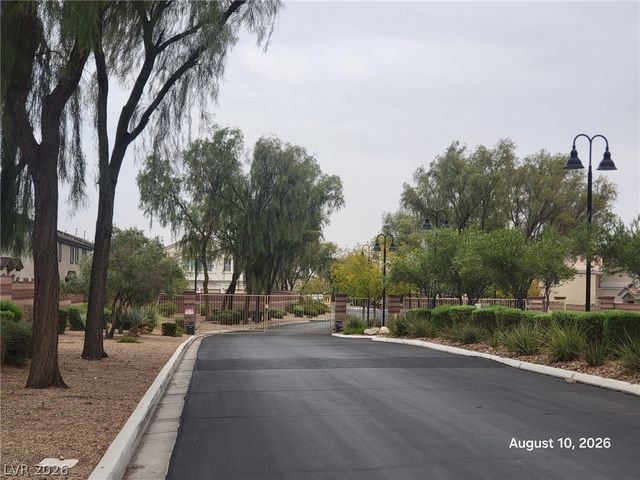5518 Stacked Chips Road 101, Las Vegas, NV 89122