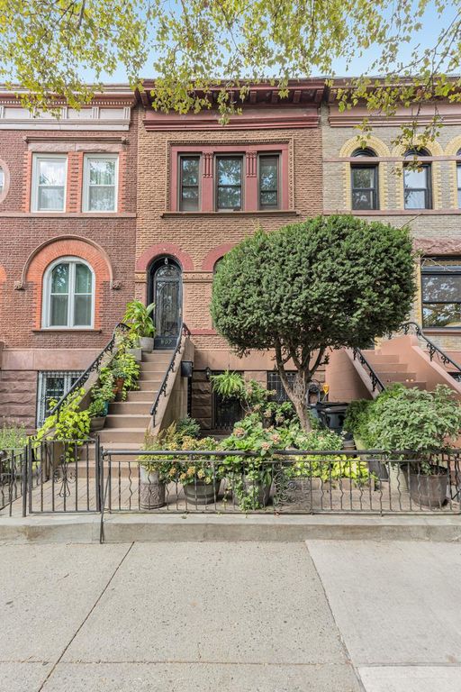 807 Lincoln Place, New York City, NY 11216