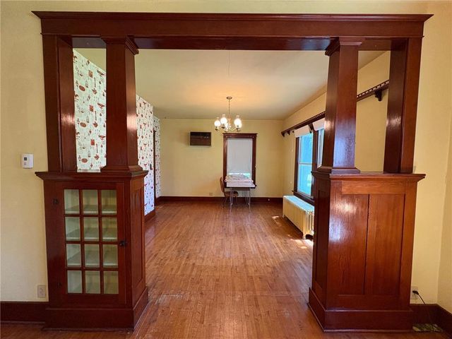 201 3rd Street SE, Renville, MN 56284